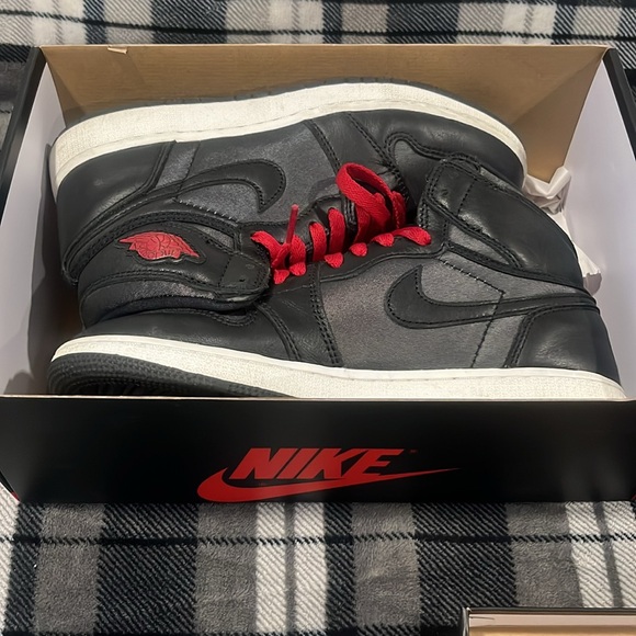 Air Jordan 1 Retro High OG GS - Picture 5 of 6